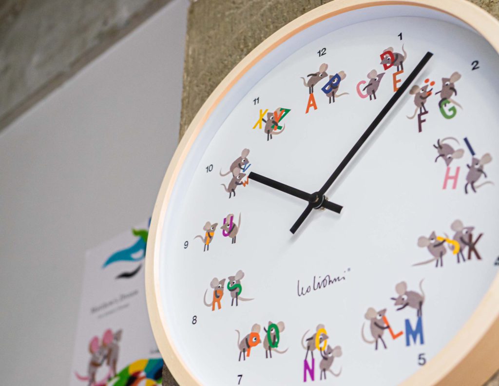 LEO LIONNI WALL CLOCK / Letters | 有限会社エル・コミューン EL COMMUN